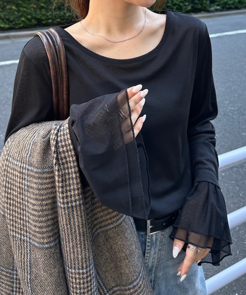 RANAN(ラナン)の「フレアーチュール袖スラブシアープルオーバー(Tシャツ/カットソー・レディース・ブラック/ホワイト/ライトグレー/ボルドー/ネイビー/イエロー・M/L/LL)」の2枚目の写真