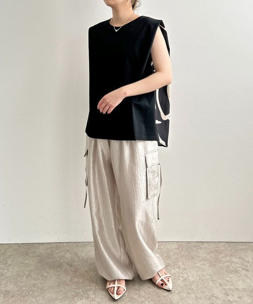 LHELBIE（レルビエ）の「ドッキングカットトップス（Tシャツ/カットソー・レディース・アイボリー/ブラック/ブラウン・M）」の7枚目の写真
