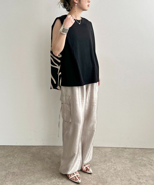 LHELBIE（レルビエ）の「ドッキングカットトップス（Tシャツ/カットソー・レディース・アイボリー/ブラック/ブラウン・M）」の8枚目の写真