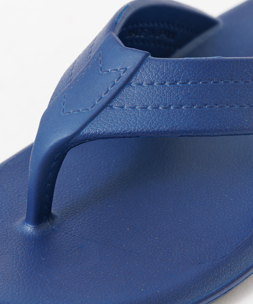 ISLAND SLIPPER（アイランドスリッパ）の「【ISLAND SLIPPER / アイランドスリッパ】EVA トングサンダル/ 202EVA（サンダル・メンズ・シルバー/ブラック/ネイビー/ブラウン・9/10/8）」の6枚目の写真