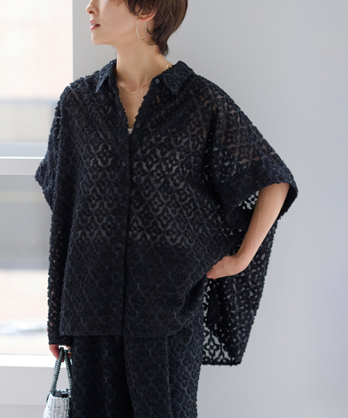 JOURNAL STANDARD relume(ジャーナルスタンダード レリューム)の「キカカットジャガードシャツ(シャツ/ブラウス・レディース・キャメル/ブラック・FREE)」の9枚目の写真