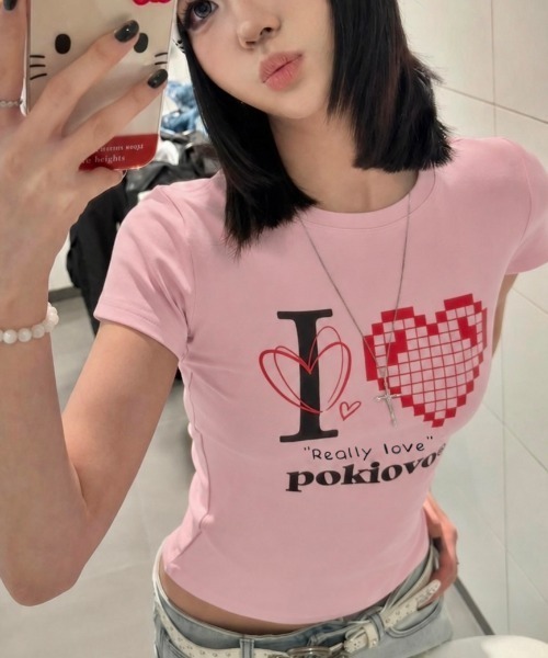LADY LIKE(レディライク)の「I LOVEハートプリントTシャツ(Tシャツ/カットソー・レディース・ブラック/ブルー/ホワイト/レッド/ピンク・M)」の4枚目の写真
