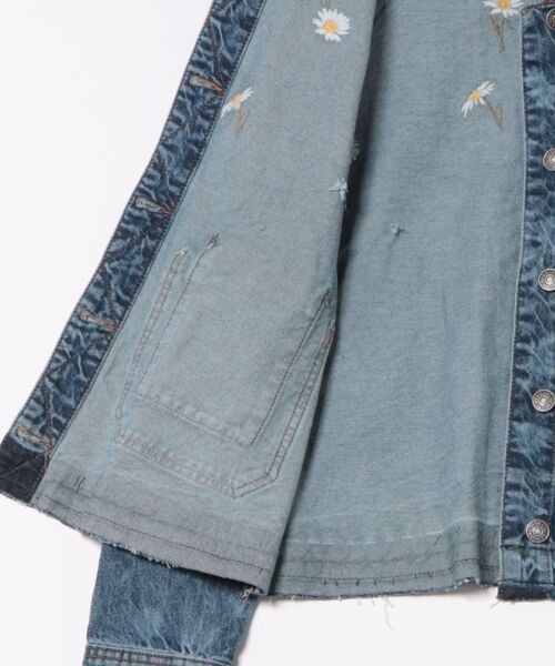 Desigual（デシグアル）の「デイジーデニムジャケット（デニムジャケット・レディース・ブルー・M/L/S/XL/XS）」の8枚目の写真