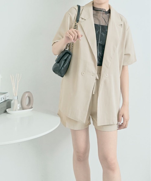 kirakiraShop（キラキラショップ）の「半袖 ジャケット+ショートパンツ セットアップ（セットアップ・レディース・ブラック/カーキ/アイボリー・FREE）」の3枚目の写真