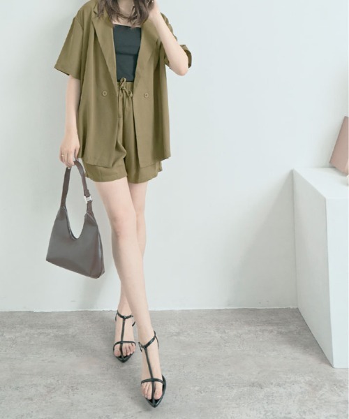 kirakiraShop（キラキラショップ）の「半袖 ジャケット+ショートパンツ セットアップ（セットアップ・レディース・ブラック/カーキ/アイボリー・FREE）」の17枚目の写真