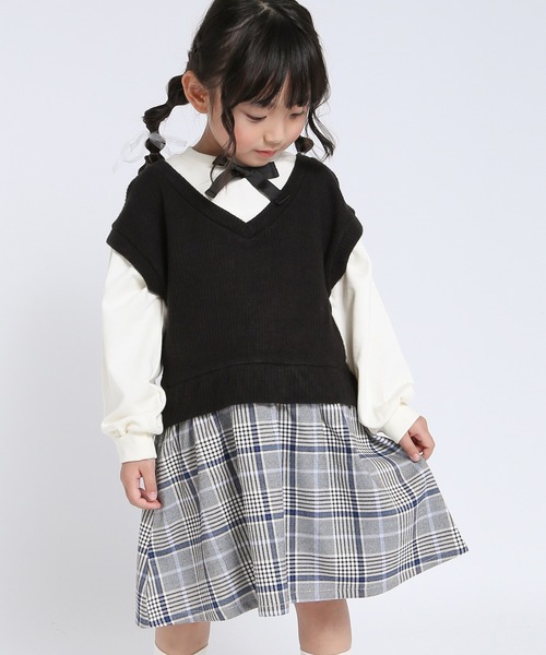 AIMABLE(エマーブル)の「スクールガール風ドッキングワンピース(ワンピース・キッズ・ラベンダー/ブラック・140/130/120/110/100)」の2枚目の写真