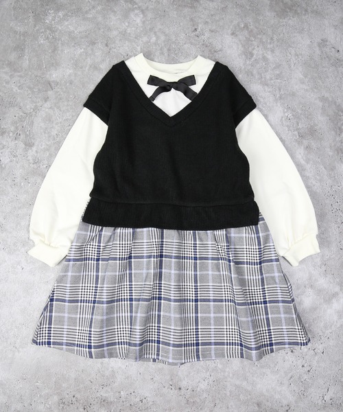 AIMABLE(エマーブル)の「スクールガール風ドッキングワンピース(ワンピース・キッズ・ラベンダー/ブラック・140/130/120/110/100)」の6枚目の写真