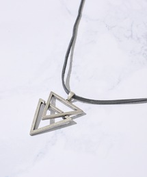 TETE HOMME（テットオム）の「Wトライアングルレザー ネックレス（ネックレス）」