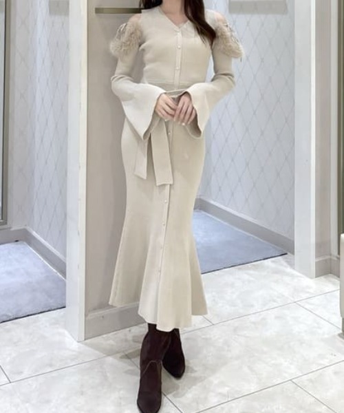 2025AW】many wayショルダーフェイクファーニットワンピース 秋