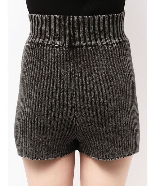 MURUA（ムルーア）の「リブニットパンツ【ショートパンツ】（その他パンツ・レディース・ブルー/ネイビー/ブラウン/ブラック・FREE）」の9枚目の写真