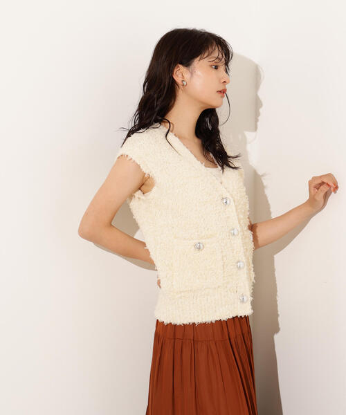 N.（N. Natural Beauty Basic）（エヌエヌナチュラルビューティーベーシック）の「Vネックニットジレ（ベスト・レディース・オフホワイト/ブラウン・MEDIUM）」の22枚目の写真