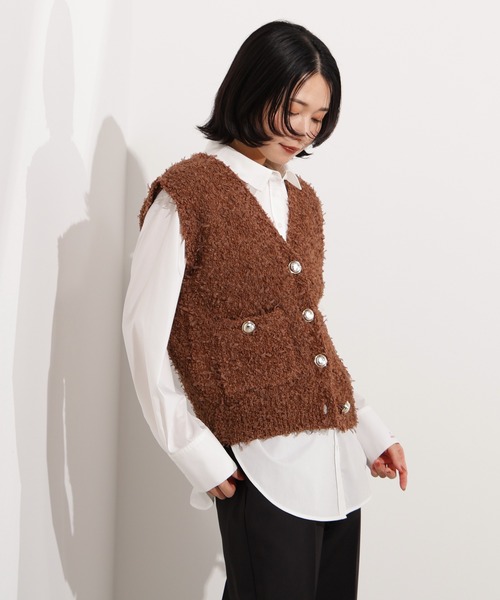 N.（N. Natural Beauty Basic）（エヌエヌナチュラルビューティーベーシック）の「Vネックニットジレ（ベスト・レディース・オフホワイト/ブラウン・MEDIUM）」の13枚目の写真