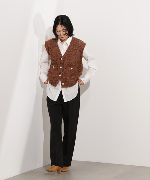 N.（N. Natural Beauty Basic）（エヌエヌナチュラルビューティーベーシック）の「Vネックニットジレ（ベスト・レディース・オフホワイト/ブラウン・MEDIUM）」の18枚目の写真