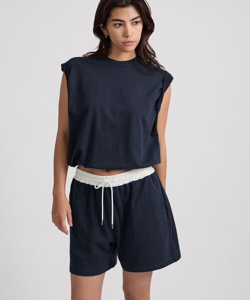 Saturdays NYC(サタデーズ ニューヨークシティ )の「Arisa Twisted Sleeve Top(Tシャツ/カットソー・レディース・グレー/ネイビー/ワイン・M/S)」の11枚目の写真