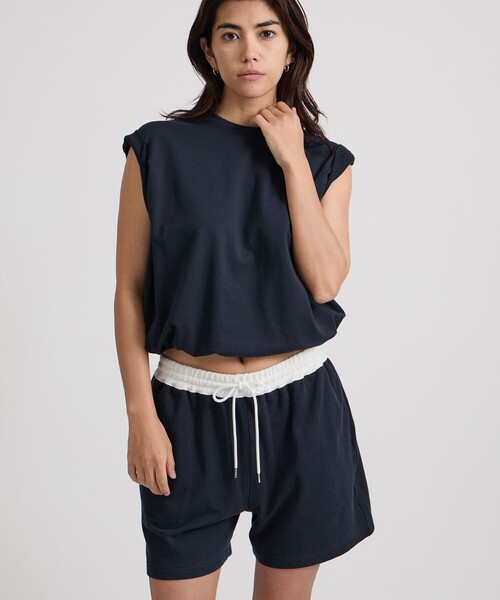 Saturdays NYC(サタデーズ ニューヨークシティ )の「Arisa Twisted Sleeve Top(Tシャツ/カットソー・レディース・グレー/ネイビー/ワイン・M/S)」の3枚目の写真