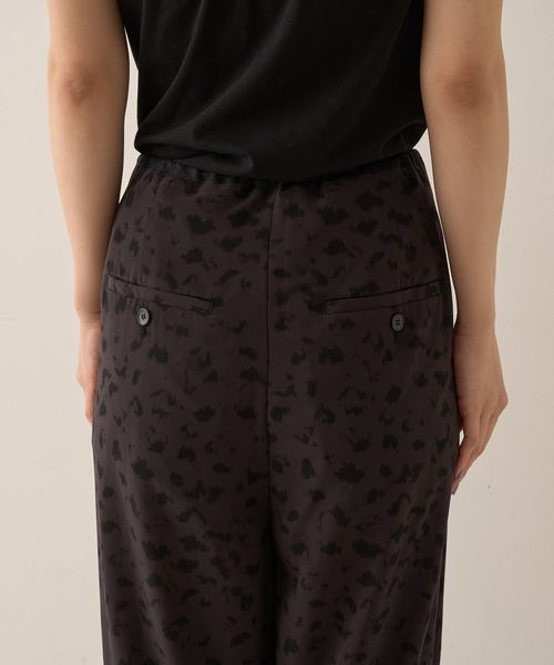 Rouge vif(ルージュヴィフ)の「レオパードコクーンパンツ(その他パンツ・レディース・ブラック/ブラウン・36/38)」の21枚目の写真