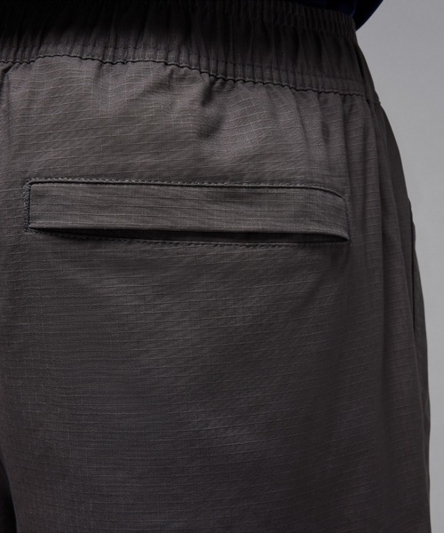 JORDAN BRAND(ジョーダンブランド)の「ジョーダン フライト メンズ ユーティリティ パンツ / Jordan Flight Men's Utility Pants HV0530-068 Iron Grey(その他パンツ・メンズ・グレー系その他・S/M/L/2XL/XL)」の5枚目の写真