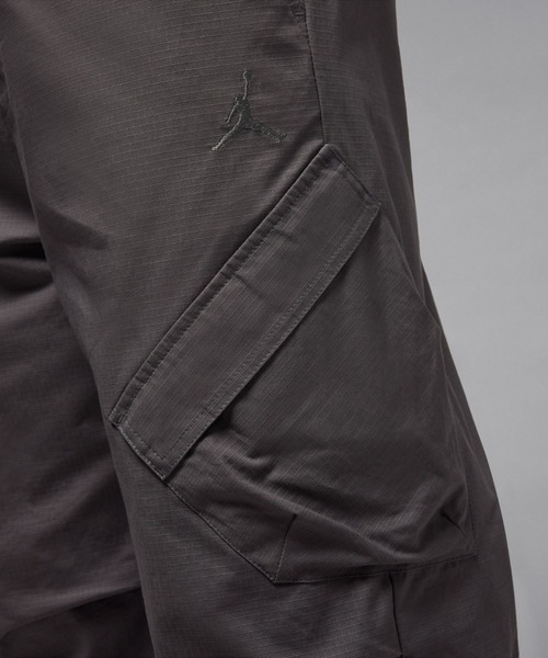 JORDAN BRAND(ジョーダンブランド)の「ジョーダン フライト メンズ ユーティリティ パンツ / Jordan Flight Men's Utility Pants HV0530-068 Iron Grey(その他パンツ・メンズ・グレー系その他・S/M/L/2XL/XL)」の6枚目の写真