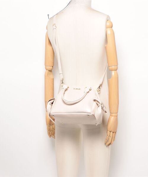 JILL STUART（ジルスチュアート）の「JILL STUART(ジル スチュアート)　ペコット　2WAYハンド（ハンドバッグ・レディース・キャメル/ピンク/アイボリー/ブラック・FREE）」の8枚目の写真