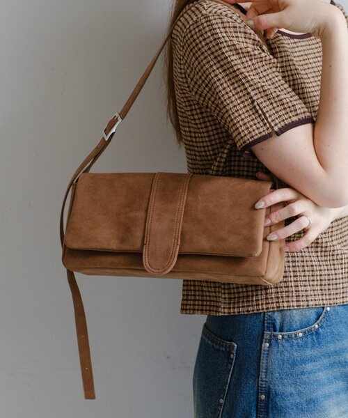 Kastane（カスタネ）の「【新色追加/2WAY/500mlペットボトル収納可】フラップワイドマルチBAG（トートバッグ・レディース・ベージュ/ブラック/アイボリー・FREE）」の3枚目の写真