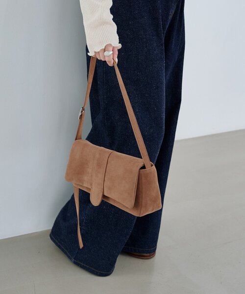 Kastane（カスタネ）の「【新色追加/2WAY/500mlペットボトル収納可】フラップワイドマルチBAG（トートバッグ・レディース・ベージュ/ブラック/アイボリー・FREE）」の8枚目の写真