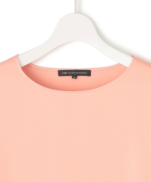 23区 L(ニジュウサンクオオキイサイズ)の「【洗える】サテン ロングスリーブ Tシャツ(Tシャツ/カットソー・レディース・ブラウン系/ライトオレンジ系/アイボリー系/スカイブルー系/グレー系・44/48/46)」の13枚目の写真