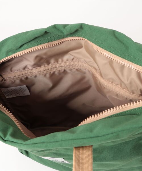 SIERRA DESIGNS(シェラデザイン)の「SIERRA DESIGINS /CLASSIC ZIP TOTE BAG / ナイロントートバック(トートバッグ・レディース・ブラック/サックスブルー/グリーン/ダークネイビー/セージグリーン/タン・ONE SIZE)」の8枚目の写真