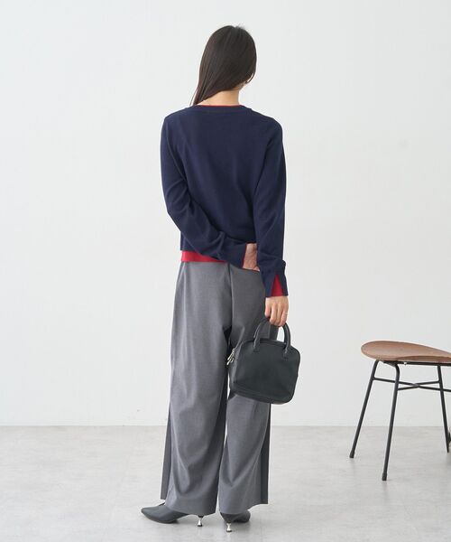 earth music&ecology（アースミュージックアンドエコロジー）の「バイカラーレイヤード風カーディガン（カーディガン/ボレロ・レディース・ネイビー/グレー/レッド・FREE）」の16枚目の写真