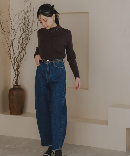 Petitjo（プッチージョ）の「小さいサイズ　カーブデニムパンツ（セットアップ対応・上下別売り）　低身長さん・小柄女性（デニムパンツ・レディース・ライトブルー/ネイビー・PSS/PS/PM/PL）」の4枚目の写真