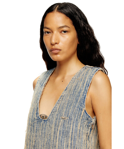 DIESEL(ディーゼル)の「ウィメンズ デニムドレス DE-LARIS-DRESS-S2(ドレス・レディース・ライトインディゴブルー・X-SMALL/MEDIUM/SMALL)」の2枚目の写真