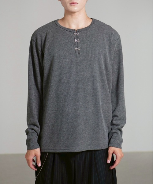 Chikashitsu +(チカシツプラス)の「【Chikashitsu +】front hook long sleeve knit / 【チカシツプラス】フロントフック長袖ニット(ニット/セーター・メンズ・ブラウン/アイボリー/チャコール/ブラック・ONE SIZE)」の12枚目の写真