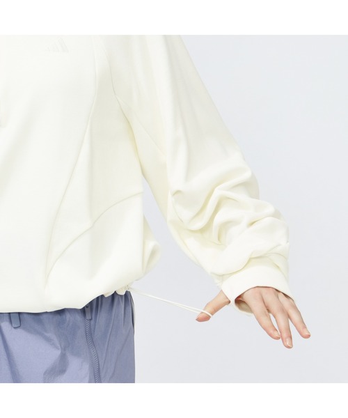 adidas(アディダス)の「アディダス adidas Luxflow アクティブ ルーズフィット スペーサー ハーフジップ プルオーバー(スウェット・レディース・ライラック/オフホワイト/ダークグレー・XL/S/M/L)」の12枚目の写真