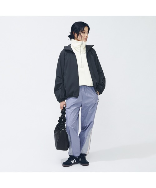 adidas(アディダス)の「アディダス adidas Luxflow アクティブ ルーズフィット スペーサー ハーフジップ プルオーバー(スウェット・レディース・ライラック/オフホワイト/ダークグレー・XL/S/M/L)」の14枚目の写真