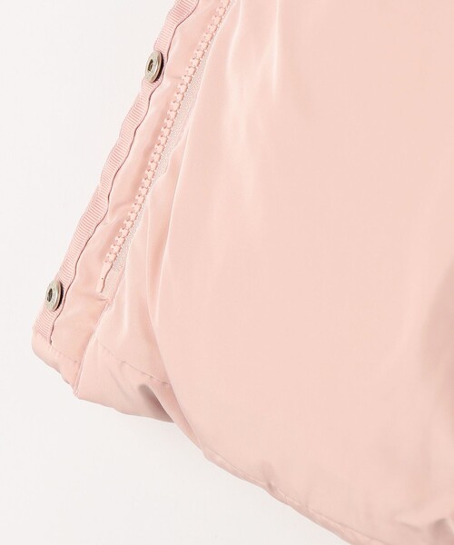 SHIPS(シップス)の「SHIPS KIDS:140~150cm /〈撥水/手洗い可能〉ミディアム丈 リサイクル ダウン フーディー(ダウンジャケット/コート・キッズ・ネイビー/ピンク・140/150)」の9枚目の写真