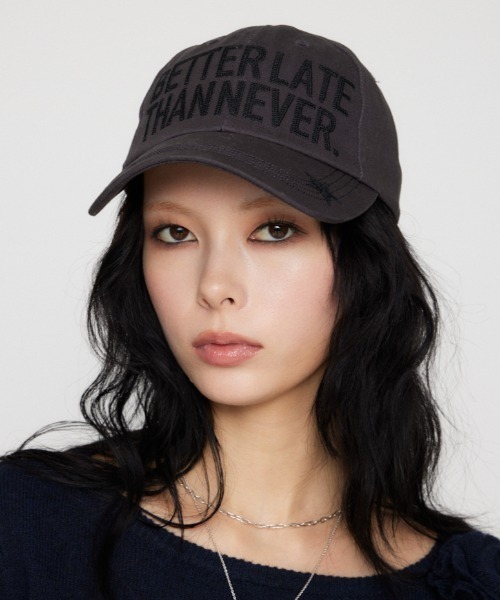 LAGUA GEM（ラグアジェム）の「EMBROIDERY キャップ（キャップ・レディース・カーキ/チャコールグレー/ネイビー・FREE）」の2枚目の写真