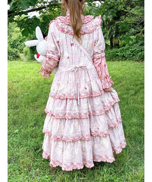 ロクスケ様ご購入希望　ピンクハウス　バラ園うさぎプリントワンピースミディ丈　新品 ロクスケ様ご購入希望 ピンクハウス バラ園うさぎプリントワンピース