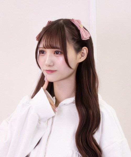 LAFARY（ラファリー）の「ゴールドスタッズミニリボン（バレッタ/ヘアクリップ・レディース・ブラック/ピンク/ベージュ・FREE）」の7枚目の写真