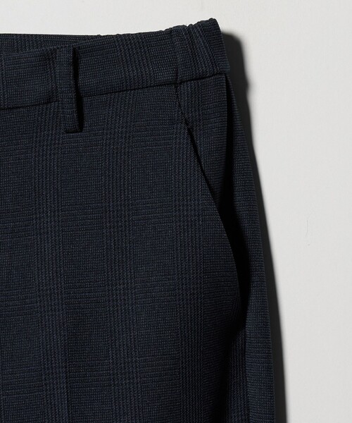 A DAY IN THE LIFE UNITED ARROWS(アデイインザライフユナイテッドアローズ)の「グレンチェック テーパードパンツ ‐セットアップ対応・ウォッシャブル‐<A DAY IN THE LIFE>(その他パンツ・レディース・モカ/ダークグレー/ロイヤルブルー・38/36/40)」の19枚目の写真