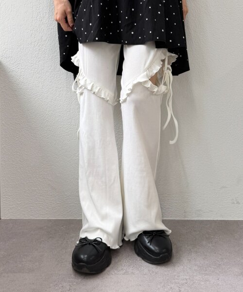 w closet（ダブルクローゼット）の「リボンフリルパンツ（その他パンツ・レディース・ピンク/オフホワイト/グレー/アイボリー・SMALL/MEDIUM）」の11枚目の写真