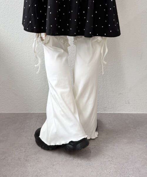 w closet（ダブルクローゼット）の「リボンフリルパンツ（その他パンツ・レディース・ピンク/オフホワイト/グレー/アイボリー・SMALL/MEDIUM）」の13枚目の写真