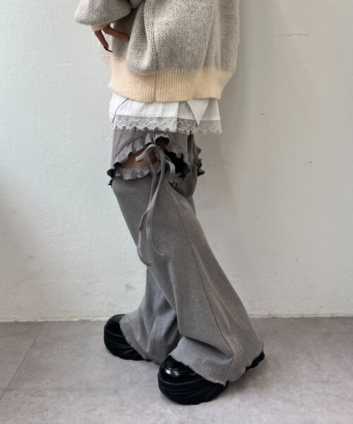 w closet（ダブルクローゼット）の「リボンフリルパンツ（その他パンツ・レディース・ピンク/オフホワイト/グレー/アイボリー・SMALL/MEDIUM）」の20枚目の写真