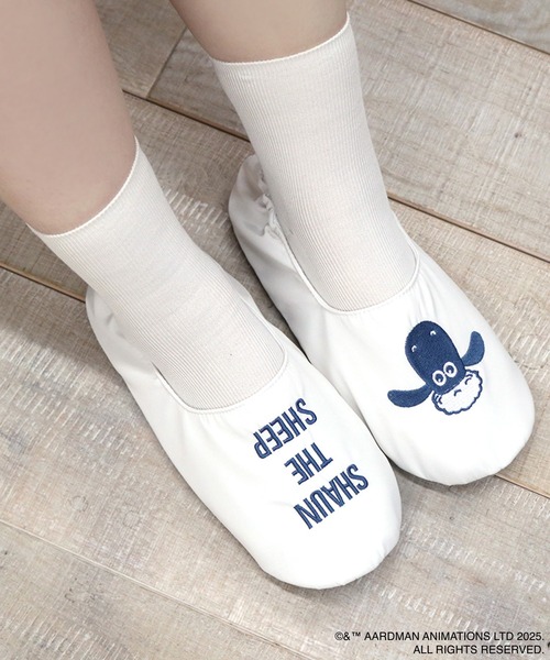 ACCOMMODE(アコモデ)の「【ひつじのショーン】トラベルスリッパ(ルームシューズ/スリッパ・レディース・アイボリー/ベージュ・FREE)」の2枚目の写真