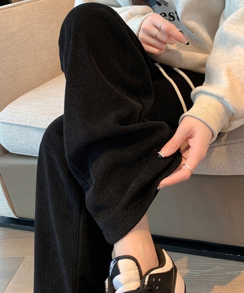 2ly2(トゥーリートゥー)の「コーデュロイ風ワイドパンツ(その他パンツ・レディース・ブラック/グレー/オレンジ・FREE)」の8枚目の写真