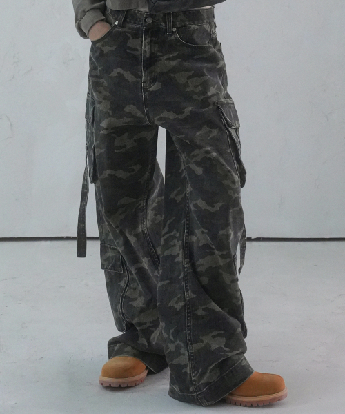 AVANDRESS（アバンドレス ）の「Ribbon Wide Cargo Pants BLUE（デニムパンツ・メンズ・ブルー・SMALL/MEDIUM/LARGE）」の3枚目の写真