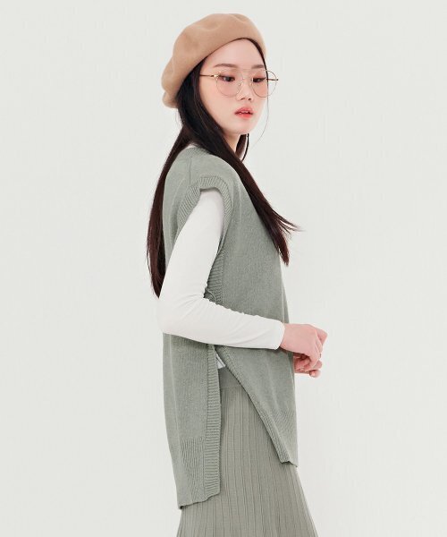 CHASECULT(チェイスカルト)の「女性サイドスリットボタンデザインベスト-BFRG7362C0S(ベスト・レディース・ミント・85)」の4枚目の写真