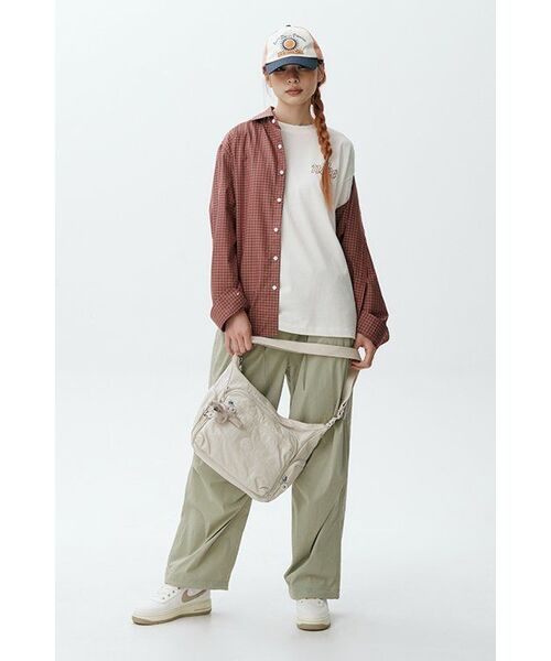 MUSINSA STANDARD WOMAN（ムシンサスタンダードウーマン）の「ウィメンズパラシュートパンツ[セージ]（スウェットパンツ・レディース・その他・30/24/26/28/22）」の3枚目の写真