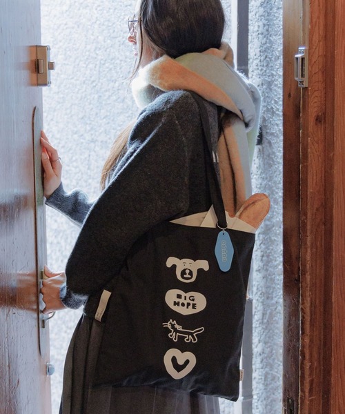 ALAND（エーランド）の「【UNISEX】 ALAND×INAPSQUARE／トートバッグ（トートバッグ・レディース・ブルー/ブラック/ホワイト/レッド/その他1・FREE）」の3枚目の写真