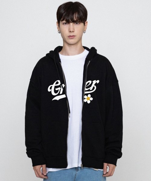 GRAVER（グレーバー）の「[UNISEX]ビッグベースボールロゴフラワーフードジップアップ_ブラック（パーカー・レディース・ブラック・LARGE/MEDIUM）」の5枚目の写真