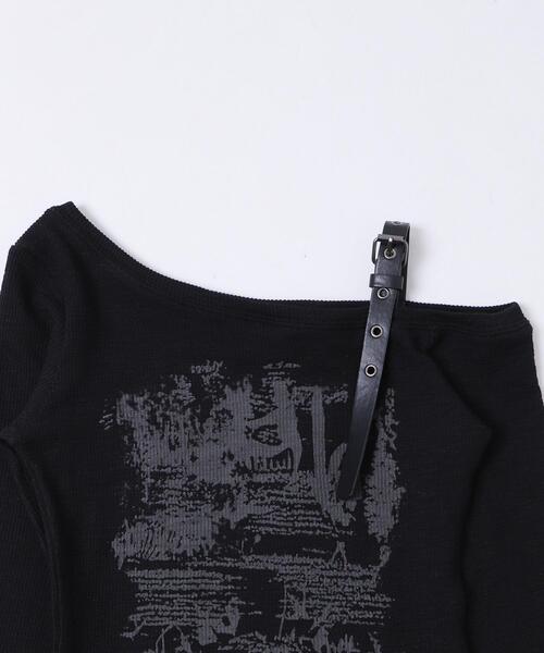 dispark（ディスパーク）の「DISPARK/【25年秋冬新作】ショルダーベルトイレヘムトップ（Tシャツ/カットソー・レディース・ブラック/ホワイト・FREE）」の5枚目の写真