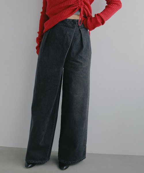 N WITH.(エヌウィズ)の「ラップデニムパンツ(デニムパンツ・レディース・ブラック/ブルー・X-SMALL/SMALL/MEDIUM)」の1枚目の写真